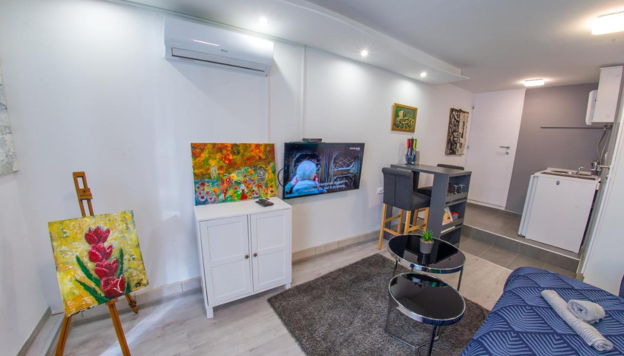 Studio Gallery Mostar Luaran gambar