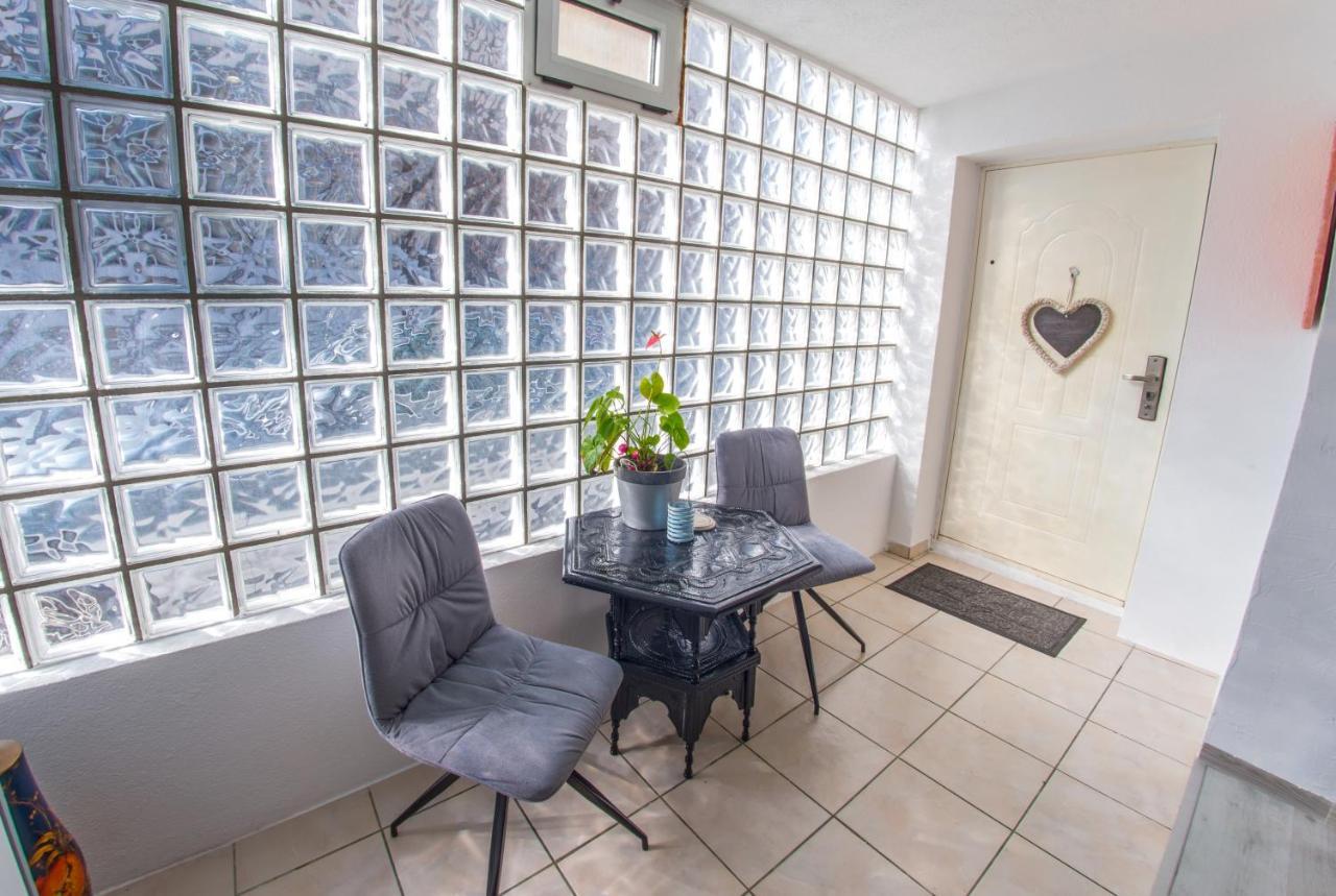 Studio Gallery Mostar Luaran gambar